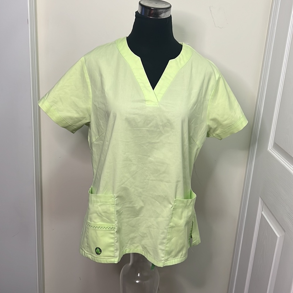 Crocs Neon Lime Green V-Neck 3 Pockets Scrub Top size Large